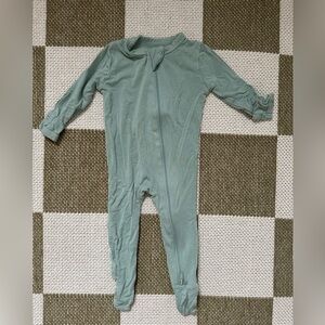 Kyte Baby zippered footie VGUC 0-3month